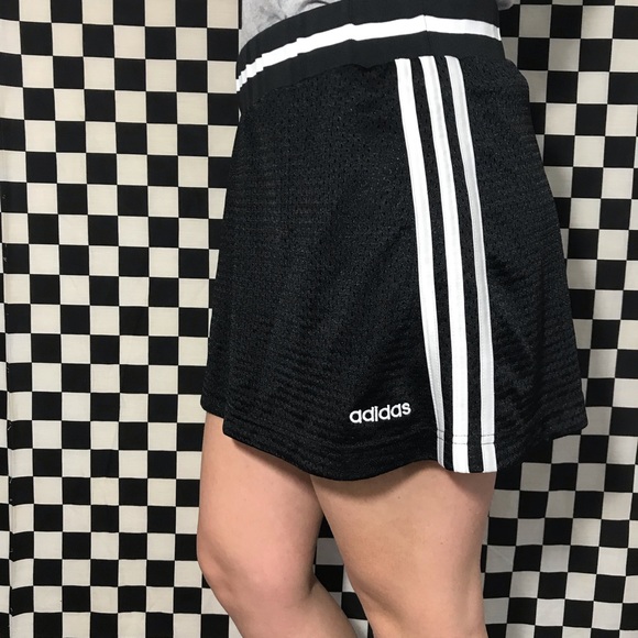 Vintage Adidas Skirt (women’s medium) - Picture 3 of 8
